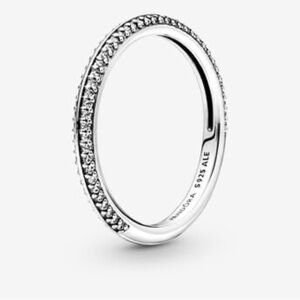Pandora ME Pave Ring